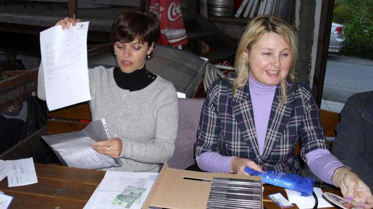 Nasze niezawodne biurko. Spotkanie "Sowianek" w In Cognito".
