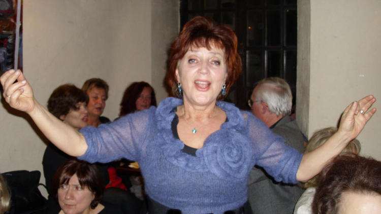 Przed koncertem "Pras�owianek" w Kinie "Wrzos". Ma�go�ia i "Ajde Jano".