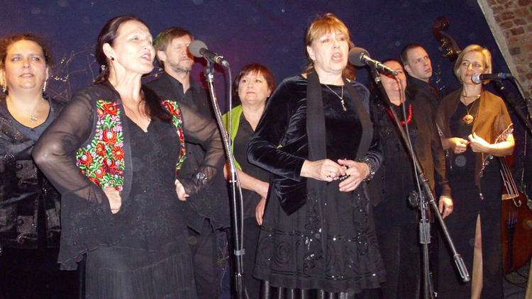 Anka i Wika w duecie na koncercie Prasłowianek w Loch Camelot. Anka i Wika w duecie na koncercie Prasłowianek w Loch Camelot.