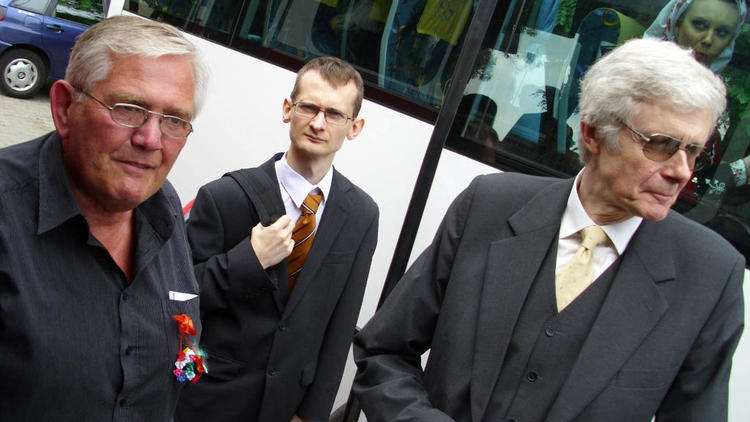 Na trasie z Krakowa do Olkusza spotkali się: prezes Stowarzyszenia - Krzysztof Niewiara i szef "Słowianek" - Henryk Wolf.. Na trasie z Krakowa do Olkusza spotkali się: prezes Stowarzyszenia - Krzysztof Niewiara i szef "Słowianek" - Henryk Wolf..