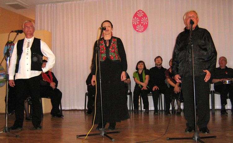 Djelem - koncert Pras�owianek w DK SM Kurdwan�w.