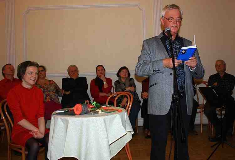 JESIENNA BIESIADA Z POEZJ� I MUZYK� - MARTA D�BKOWSKA I PRAS�OWIANKI - 15.X.2013.