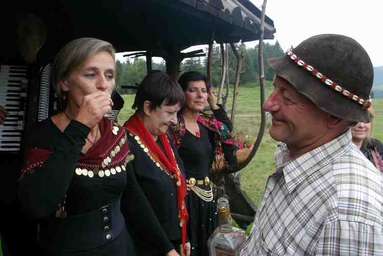 JAWORKI -  PRASOWANKI W BACWCE U WOJTKA - 31.08.2014.