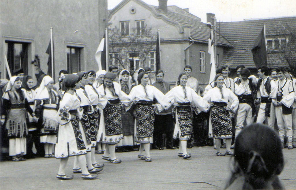 Kopanica '70 (ze zb. Maryjki Baster-Grz��lewicz)