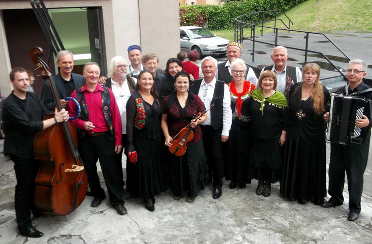 "Pras�owianki" na  Mi�dzynarodowym Ma�polskim Festiwalu Folkloru w Miechowie - 17.07.2016.