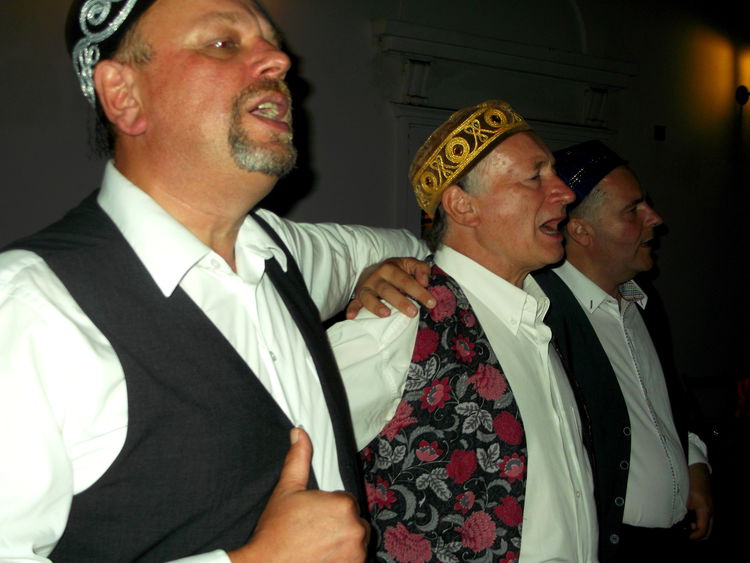 Dworek Bia�opr�dnicki - wyst�p "Pras�owianek" Dla Witkowic - 09-09;16.