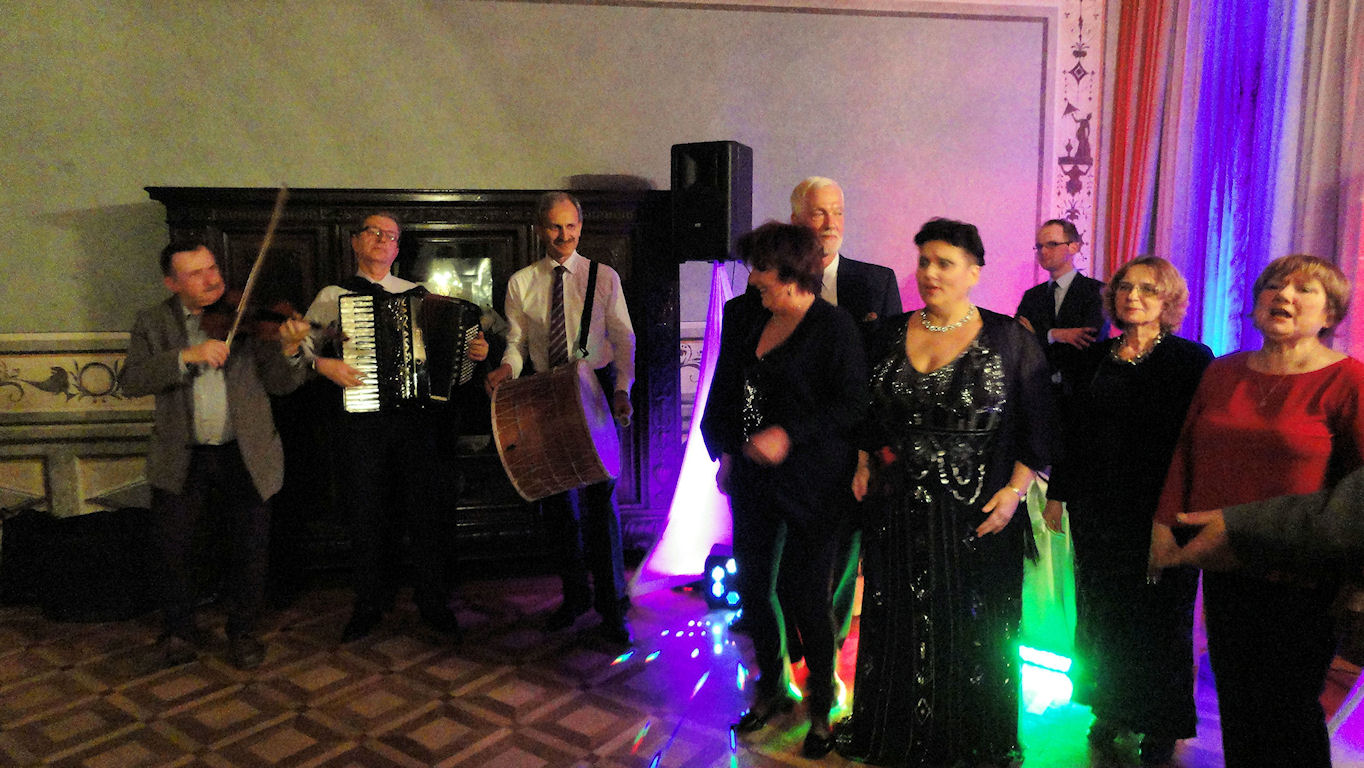 Dzia�o si� dzia�o, oj dzia�o (format II)