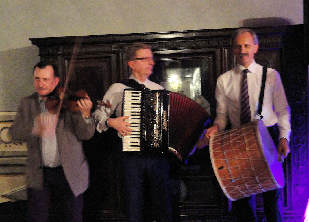 Dzia�o si� dzia�o, oj dzia�o (format II)