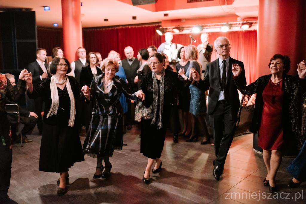 Bal SWiPS �ACZEK 15.020.2020