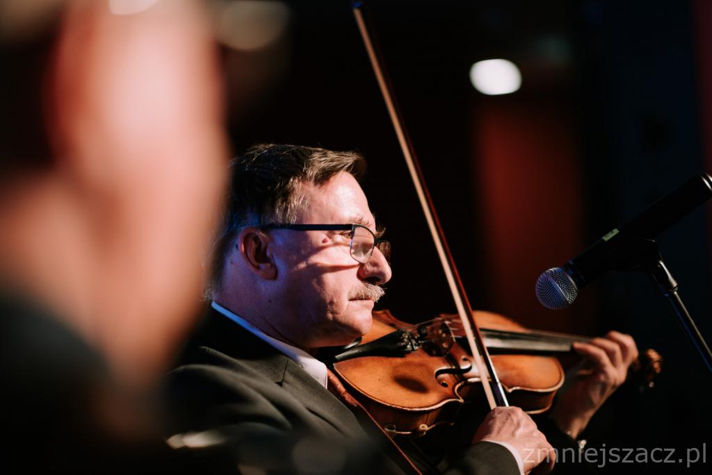 Bal SWiPS �ACZEK 15.020.2020