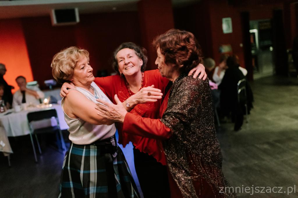 Bal SWiPS �ACZEK 15.020.2020